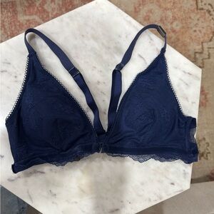 NWT VS Navy Lace Bralette (205)